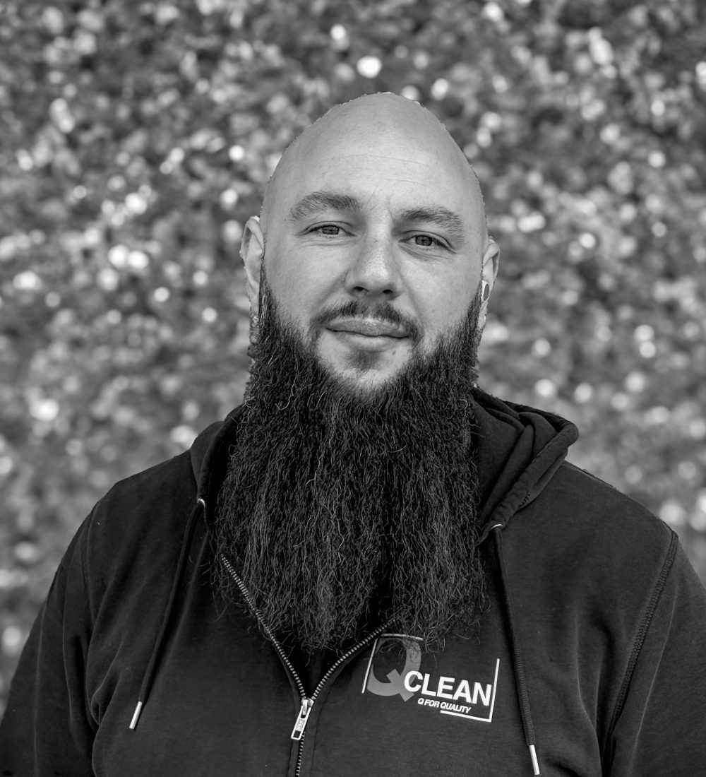 Q-clean - Sort-hvid-2 (1)